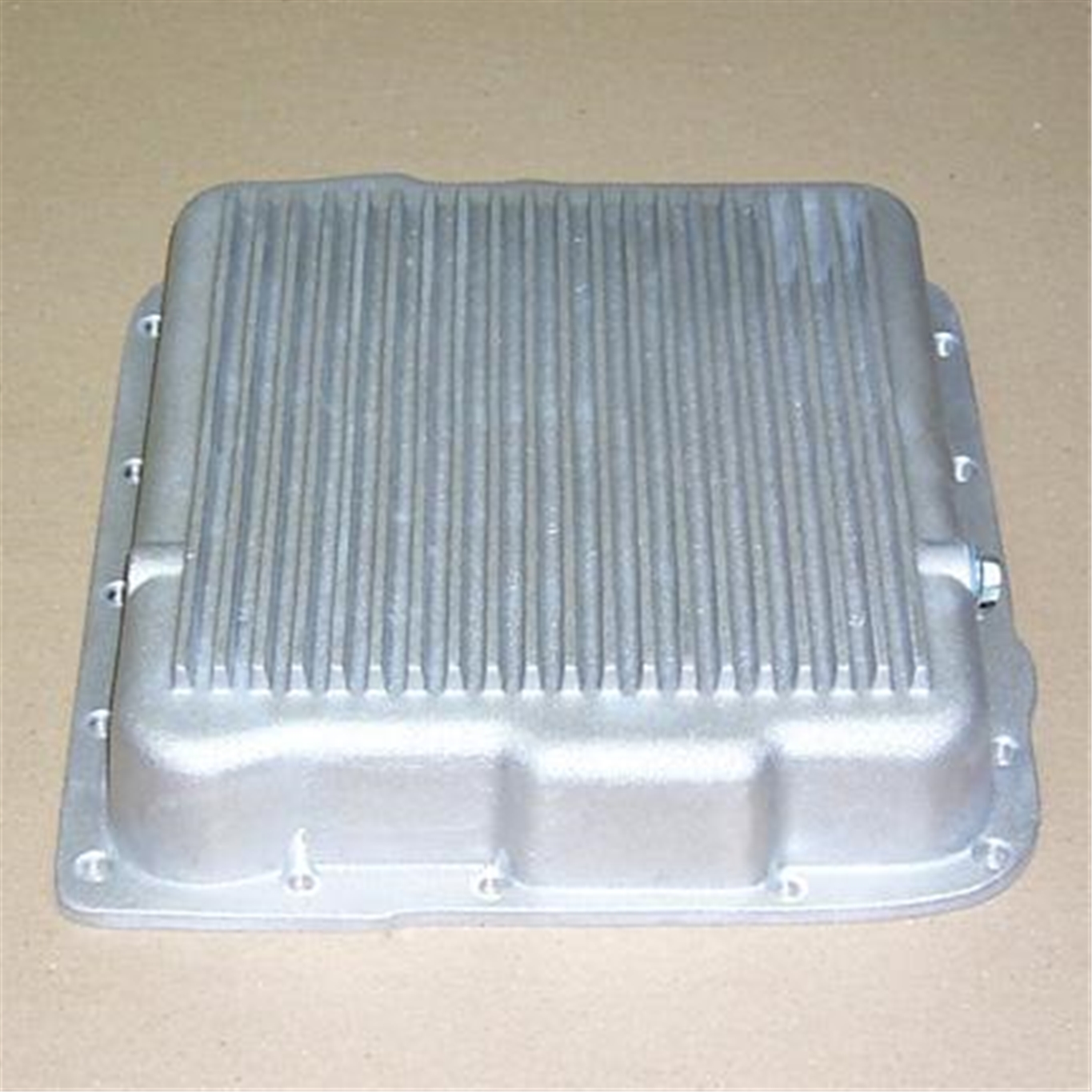 GM 700R4, 4L60, 4L60E Stock Capacity Pan